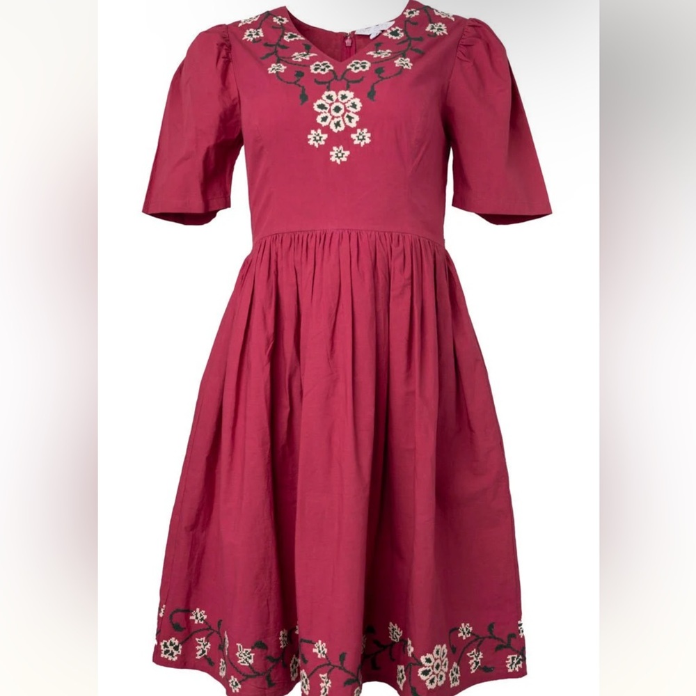 HEIDI DRESS IN MAROON.